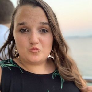 Meet your Posher, Lyndsay